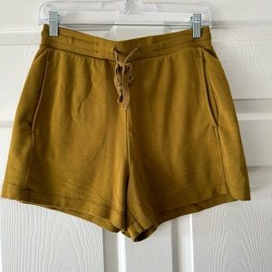 Lou & Grey Signature Soft shorts